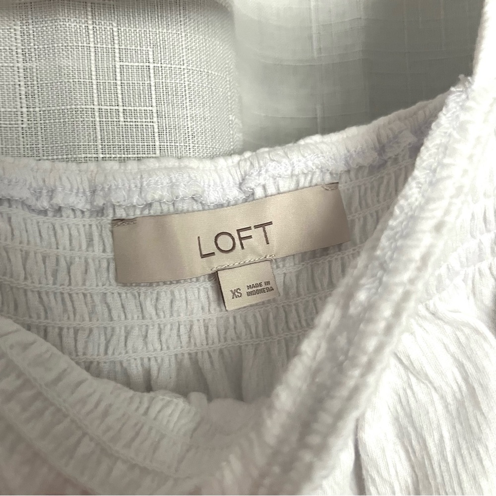 NWOT LOFT Smocked Square Neck Puff Sleeve Tee - Picture 6 of 6